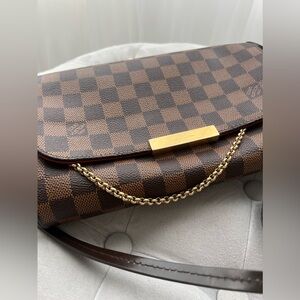 Louis Vuitton Damier Favorite MM crossbody